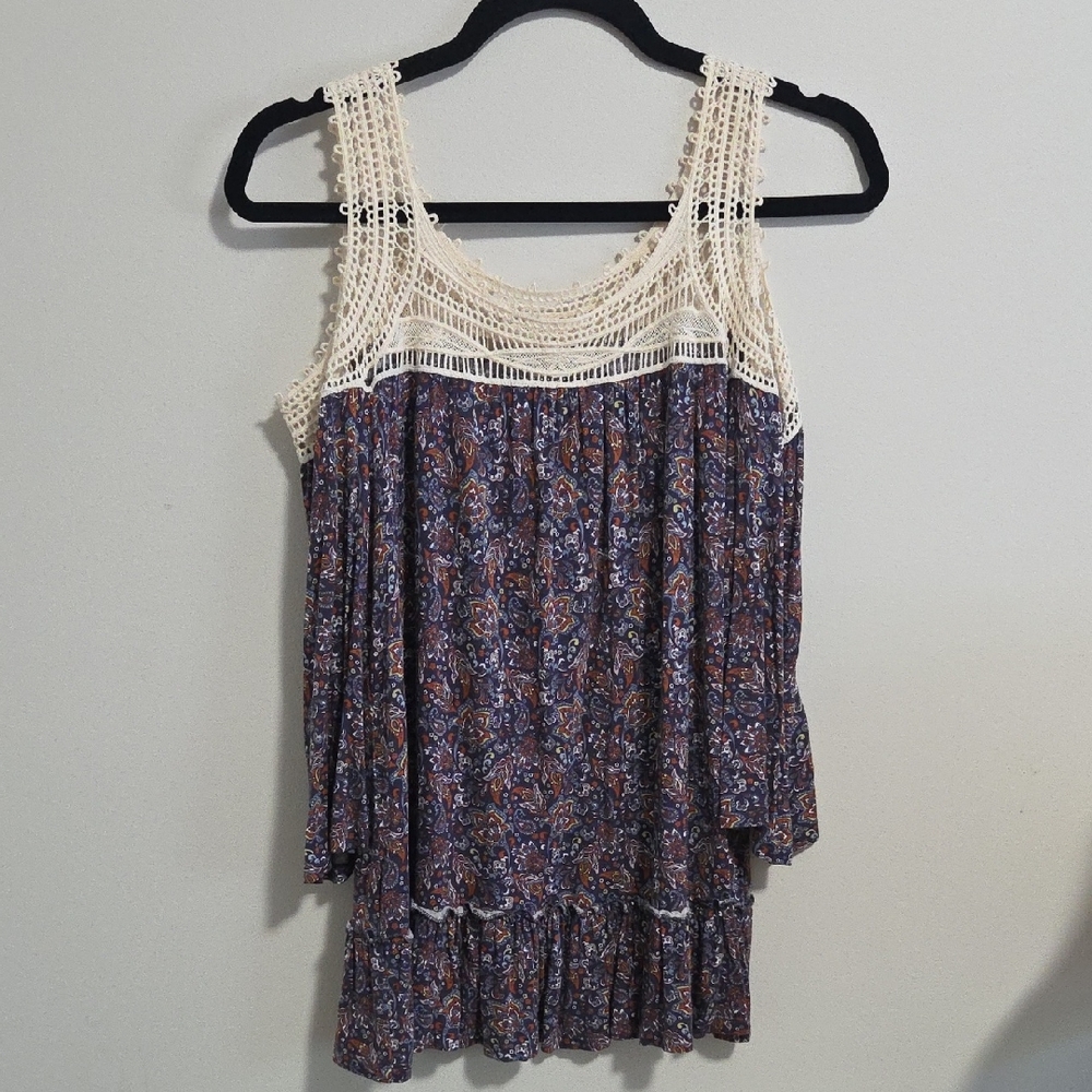 Open-Shoulder Ruffled Tiered Top